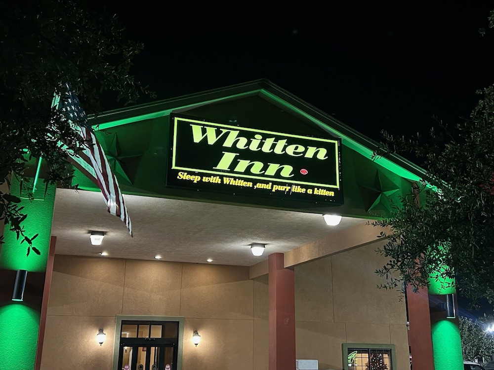 Whitten Inn Cotulla RV Par