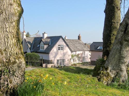 Peartree Cottage — 4-Star Luxury Hotel in None, United Kingdom