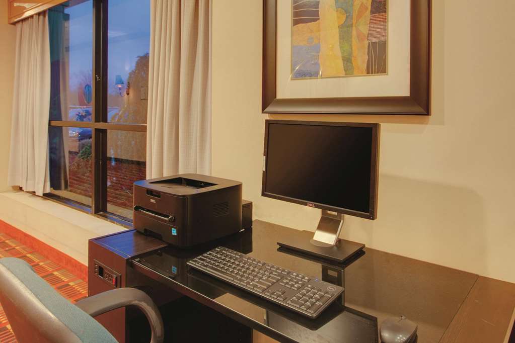 Ramada by Wyndham Fairfield NJ - photo 25