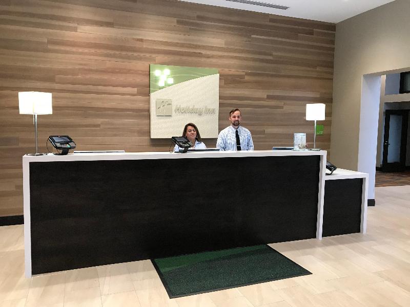 Holiday Inn & Suites Chicago Carol Stream by IHG - photo 7