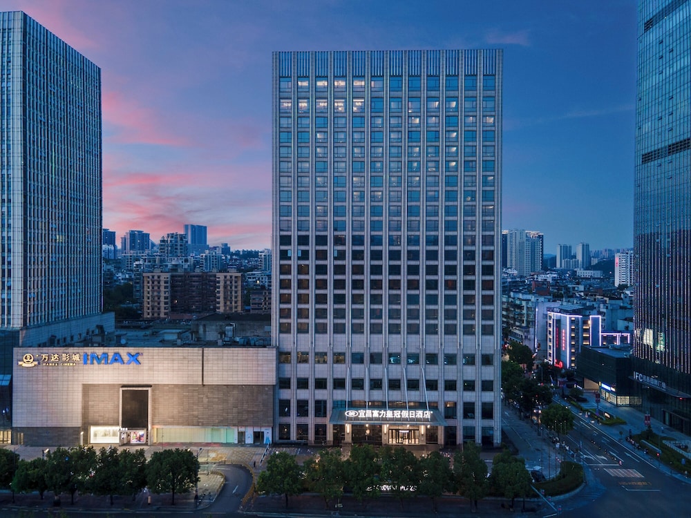 Crowne Plaza Yichang by IHG in Yichang, People's Republic of China