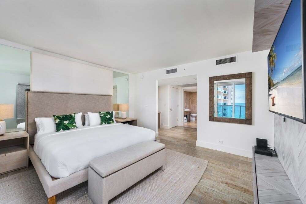 Eco hotel Condo #239377 2 Bedrooms 2.5 Bathrooms Hotel Room - photo 6