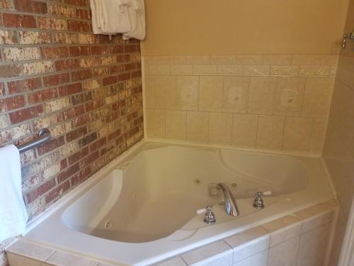 Old Brick Inn - photo 29