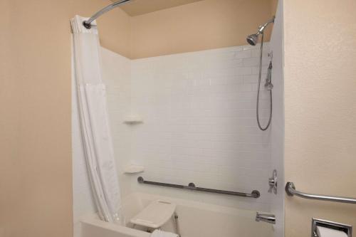 Days Inn by Wyndham Keene NH - photo 23