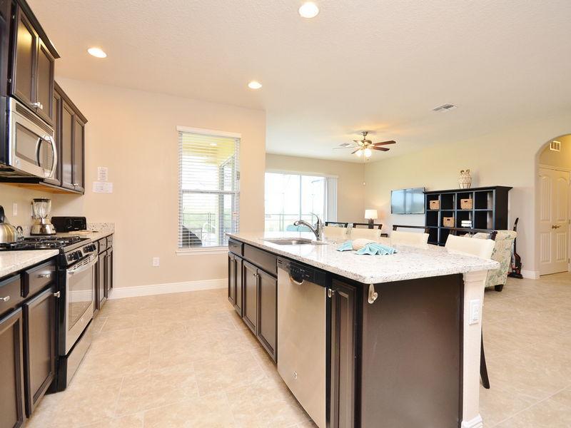 Luxury 7 Bedroom 5.5 Bedroom Vacation Home In Solterra Resort - photo 24