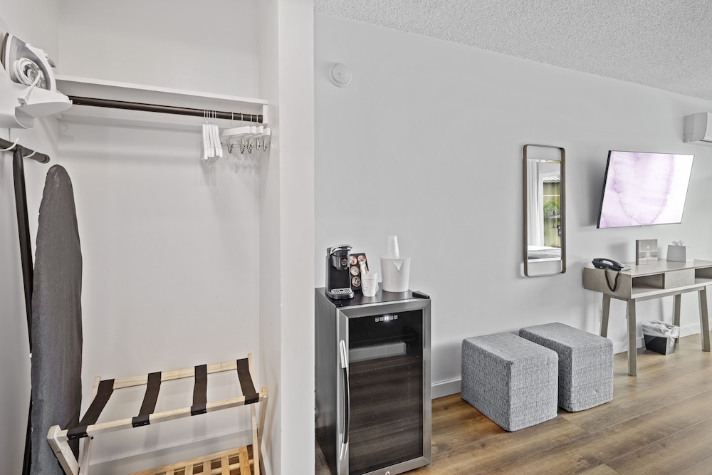 Sea Harbor Hotel - photo 15