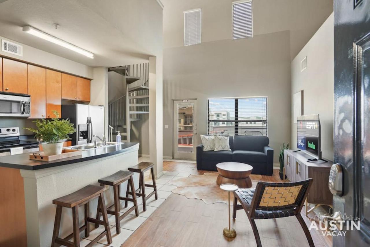 Balcony Views and Ideal West Campus Austin Location — 4-Star Luxury Hotel in Austin, United States