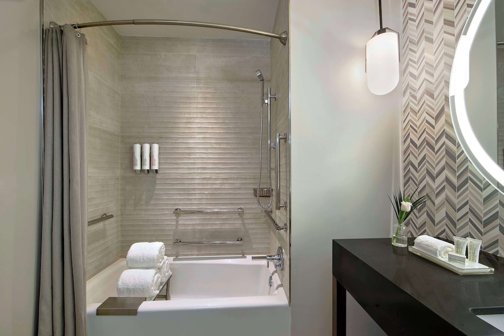 THesis Hotel Miami Coral Gables Curio Collection by Hilton - photo 21