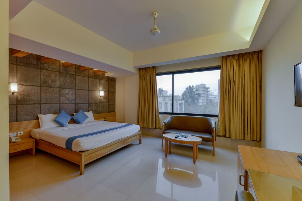 Ajanta Hotel - last minute hotel in Mumbai