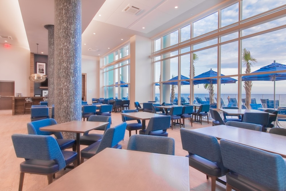 Hampton Inn & Suites Panama City Beach Beachfront - photo 3