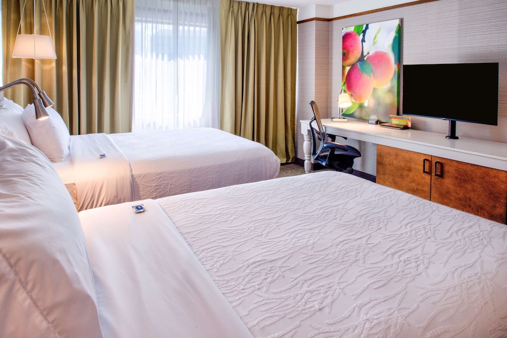 Hilton Garden Inn Detroit Southfield MI - photo 22