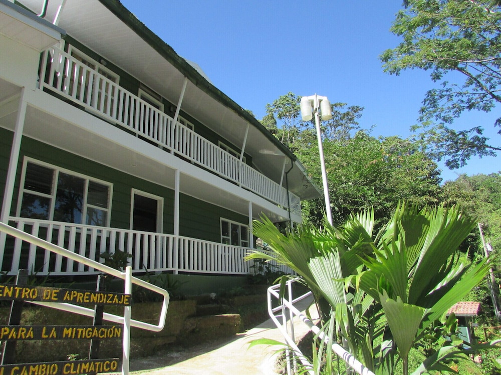 La Marta Refugio de Vida Silvestre in Pejibaye, Costa Rica