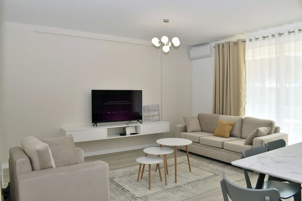 White Moon Apartments — 4-Star Luxury Hotel in Ishem, Albania