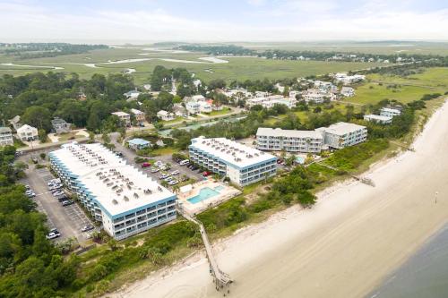Beach Racquet B304 — 4-Star Luxury Hotel in Tybee Island, United States