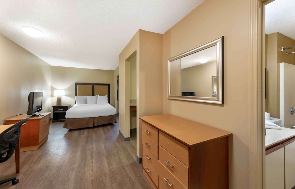 Extended Stay America Suites Cleveland Westlake - photo 9