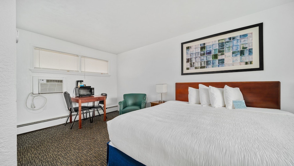 Grand Traverse Motel - photo 26