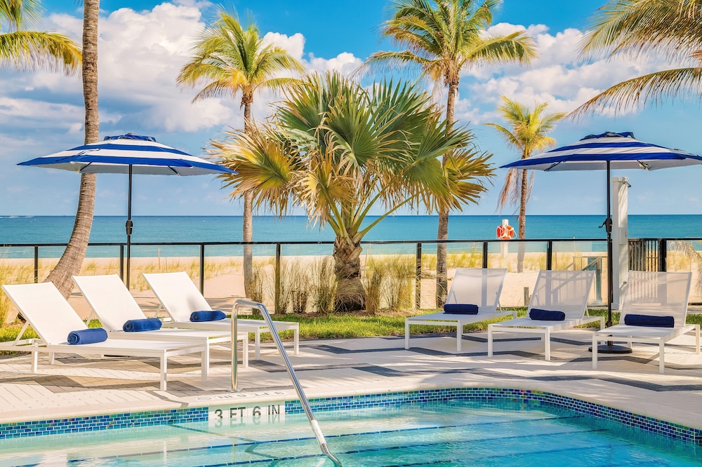Plunge Beach Resort in Lauderdale-By-The-Sea, United States