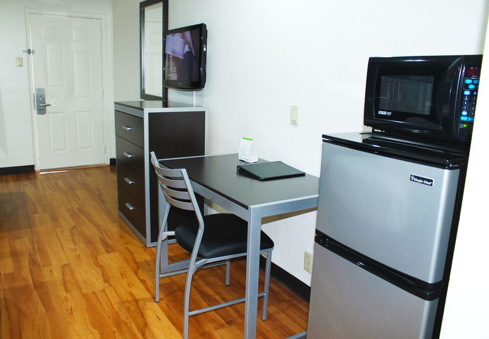 Stay Express Inn Dallas Fair Park Downtown - photo 12