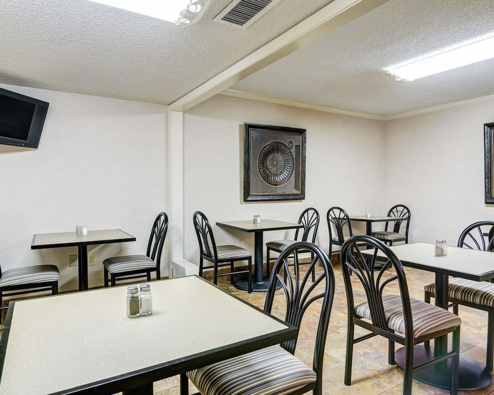 Quality Inn Conway Greenbrier - photo 31