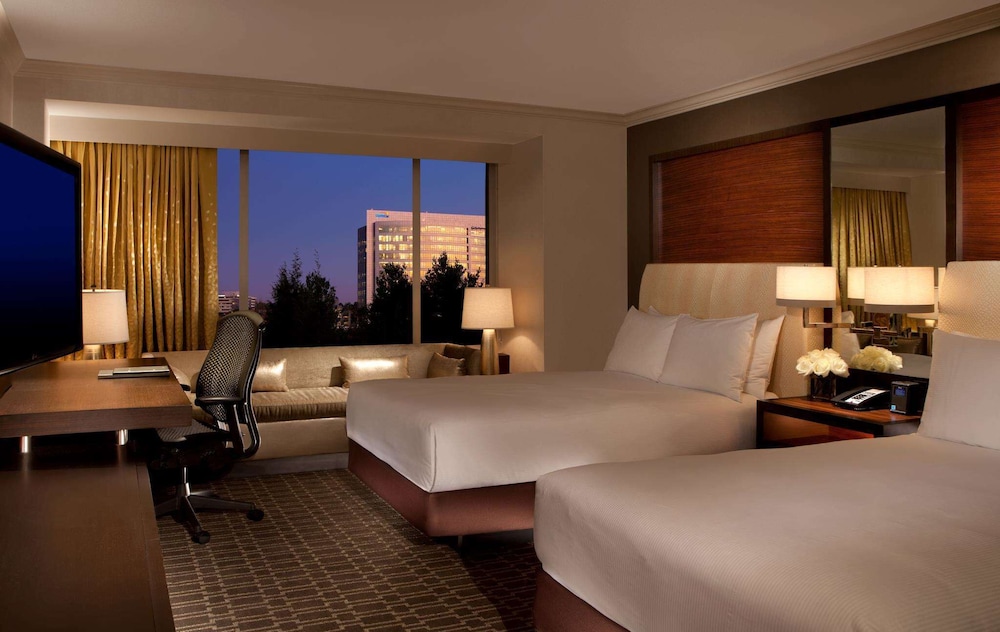 Hilton McLean Tysons Corner - photo 15