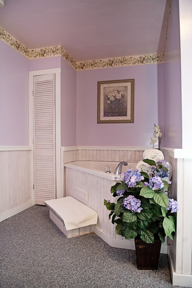 Berry Patch Bed and Breakfast - photo 19