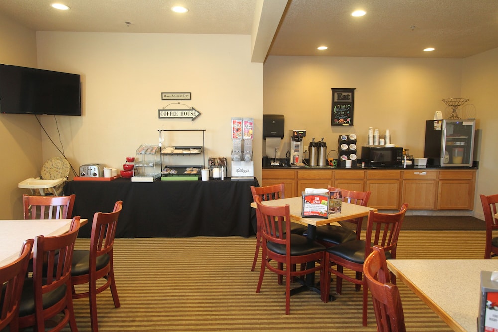 Bowman Inn & Suites - photo 28