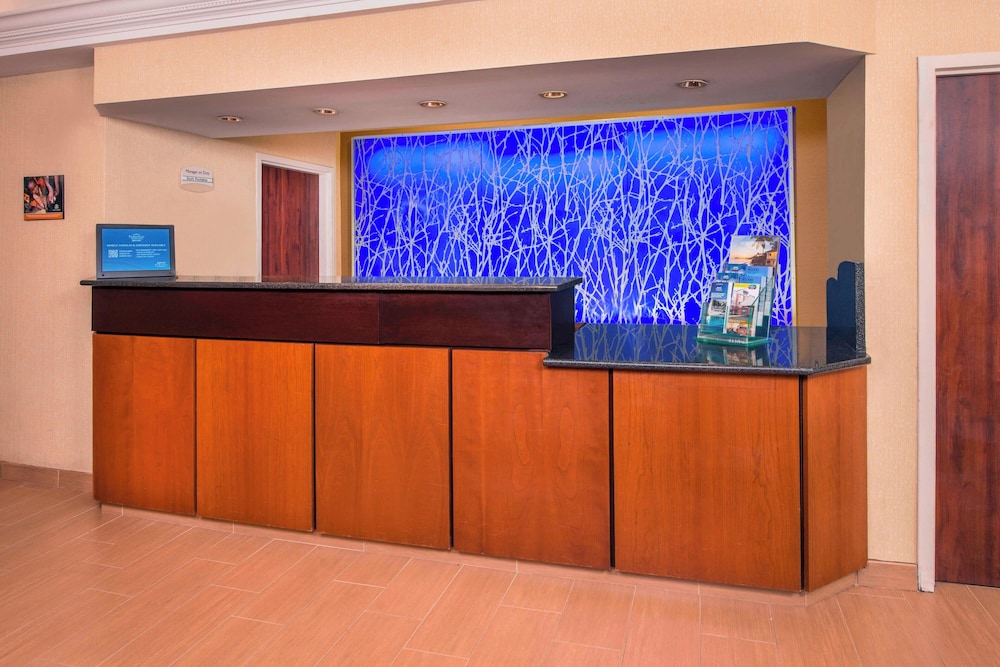 Fairfield Inn Suites Dulles Airport Chantilly — Chantilly