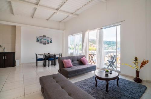 Hermoso Apartamento en Mesitas de El Colegio — 4-Star Luxury Hotel in El Colegio, Colombia