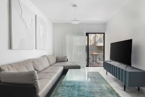 Elegant 1 Bedroom in Noga's New Luxury Building — 4-Star Luxury Hotel in Tel Aviv, Israel