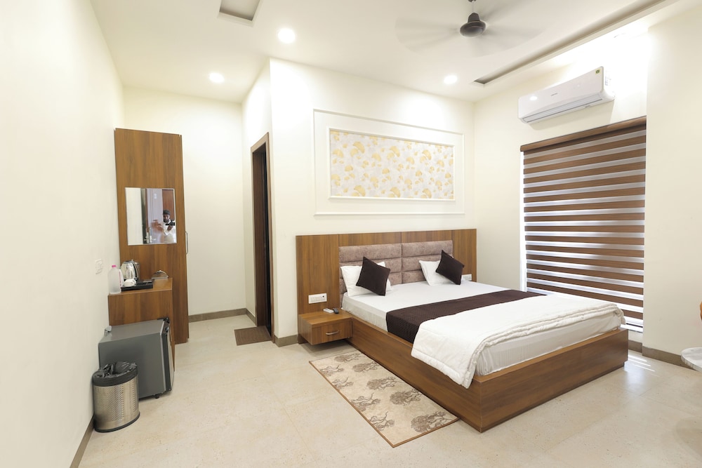 Hotel Shrinath Palace - last minute hotel in Mathura