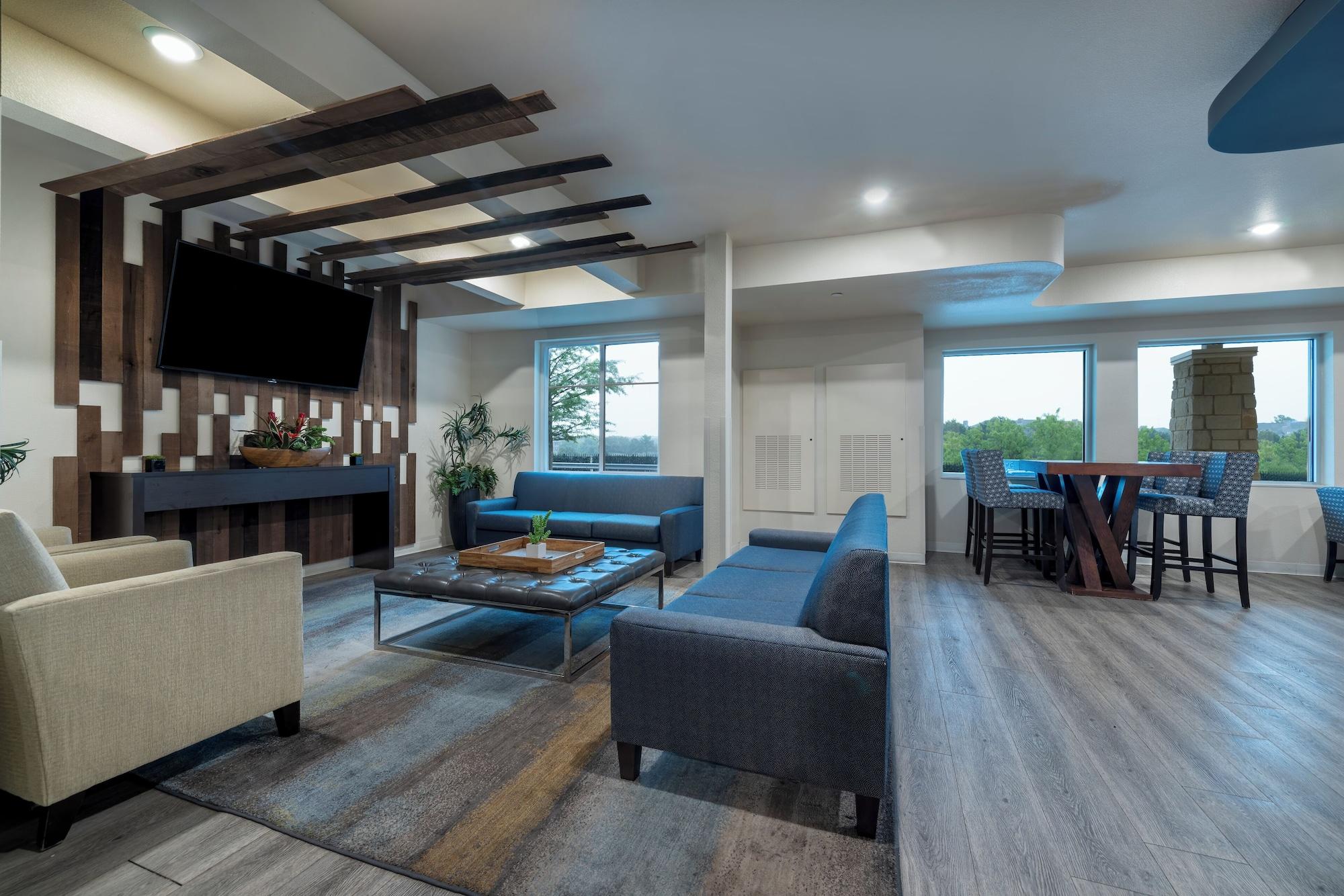 Soka Suites Dallas Las Colinas - photo 13