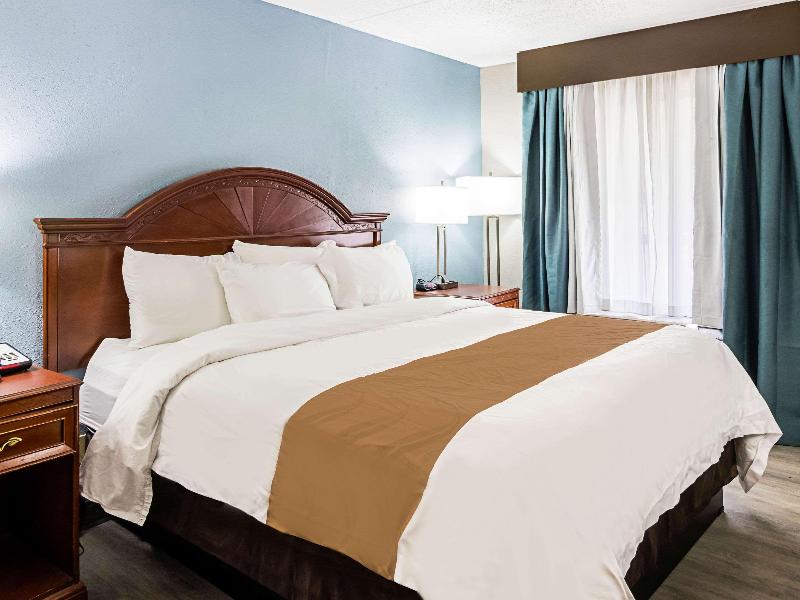 Quality Inn Knoxville TN - photo 14