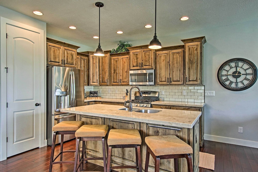 Edgewater Townhome 7 Mi to Snowbasin Resort - photo 7