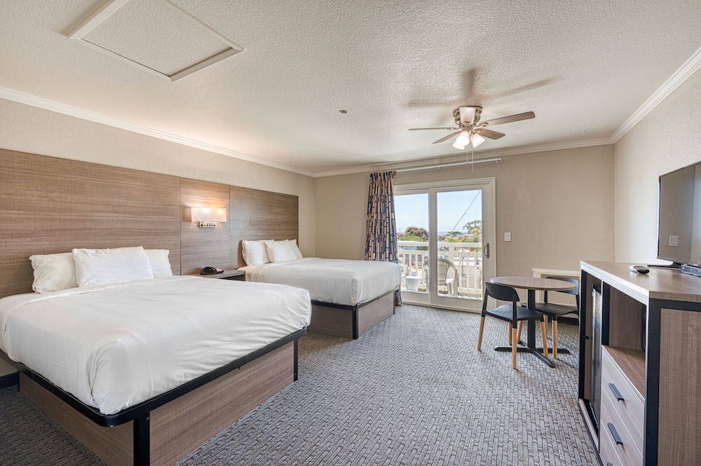 Harbor House Inn Morro Bay - photo 31