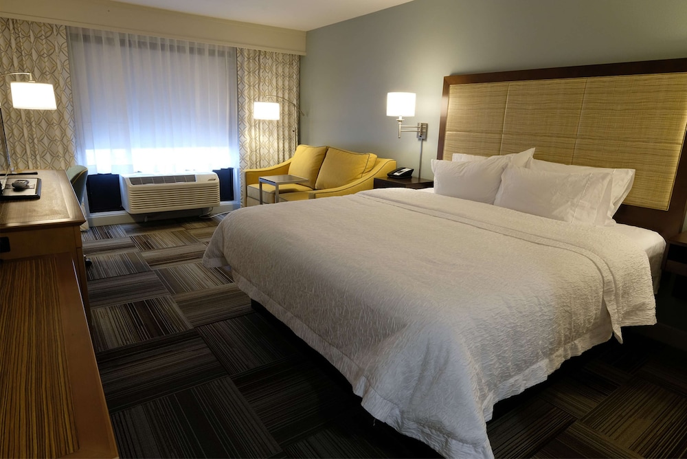 Hampton Inn Searcy - photo 7