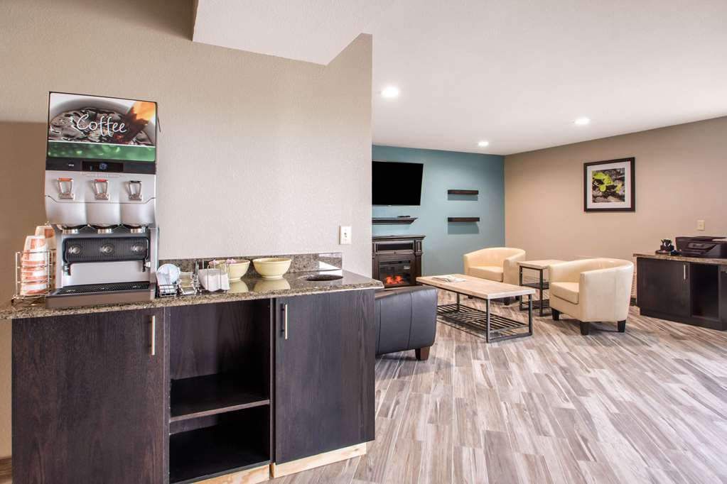 Quality Inn Madison West Near University Area - photo 4