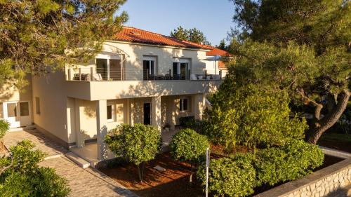 Apartments Nonni — 4-Star Luxury Hotel in Punat, Croatia