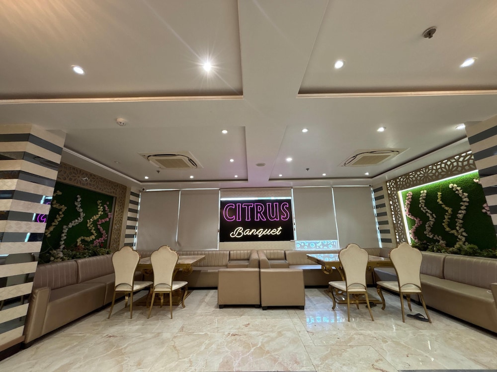 Hotel Citrus in Lucknow, India