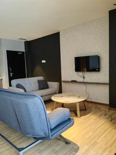 Family 1 Bed Room Apartment — 4-Star Luxury Hotel in Malacca, Malaysia