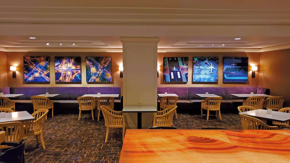 Hilton Los Angeles Airport - photo 57
