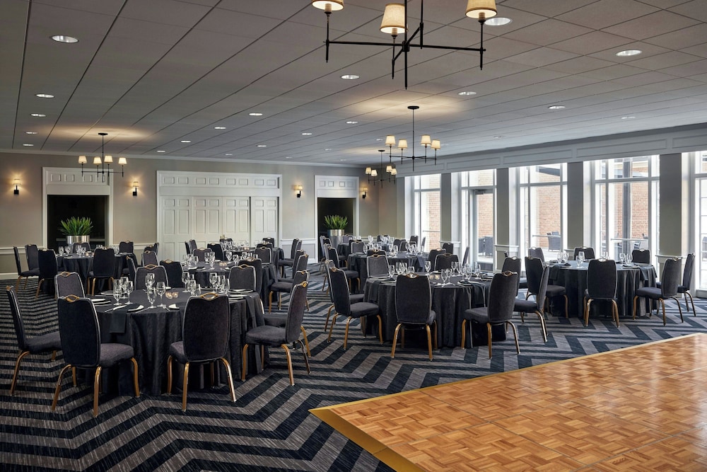 College Park Marriott Hotel & Conference Center - photo 42