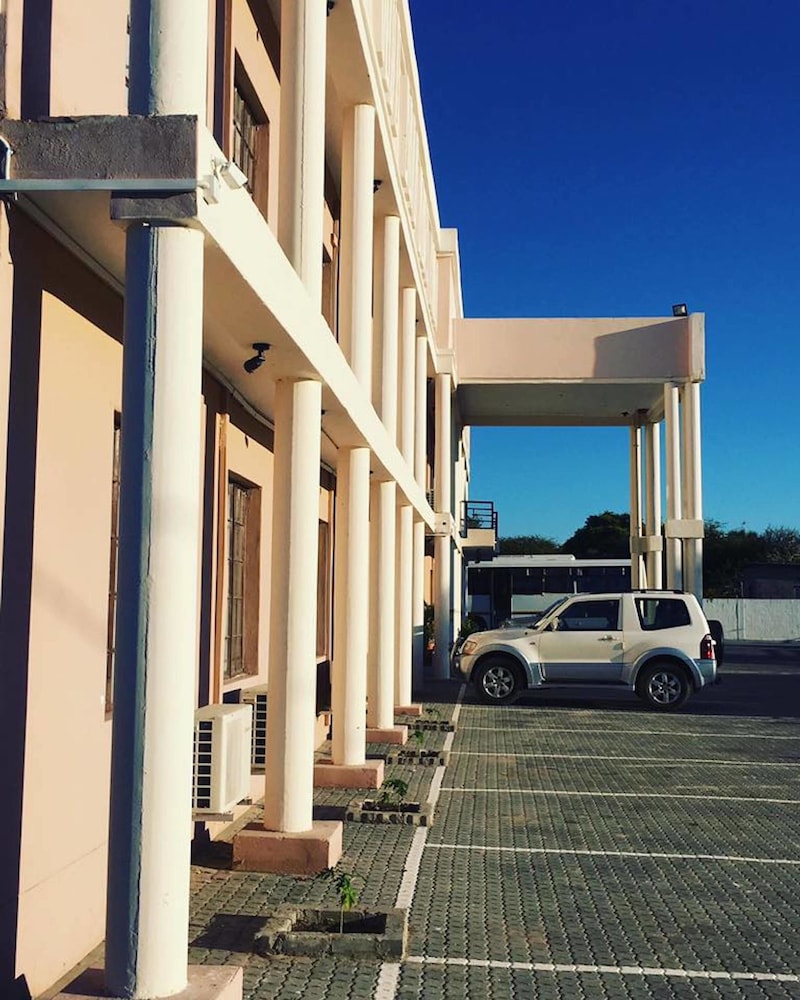 Adansonia Hotel Maun in Maun, Botswana