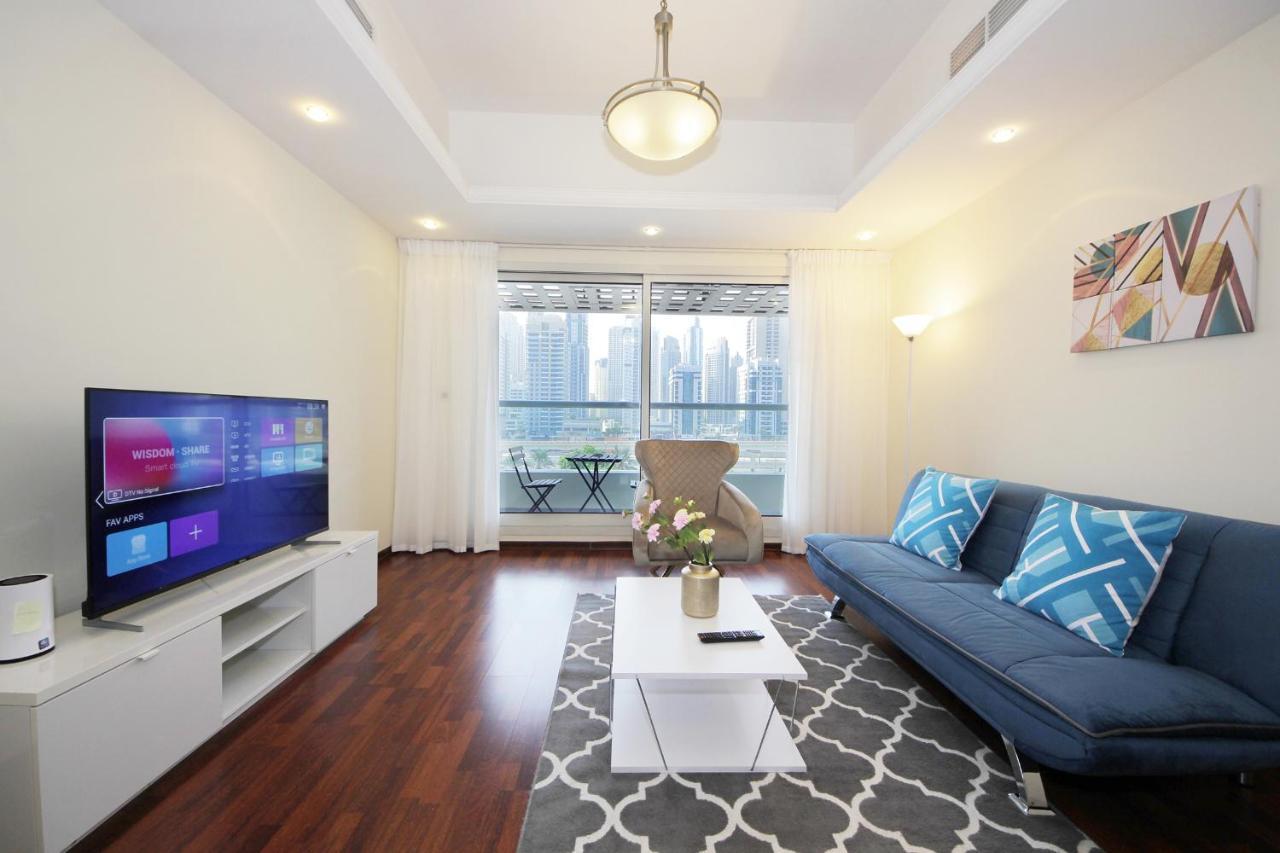 RH Lovely 1BR apartment in JLT near metro — 4-Star Luxury Hotel in Dubai, United Arab Emirates