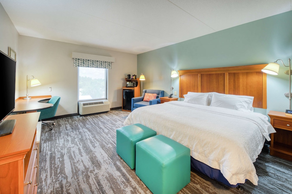Hampton Inn Wilmington University Area Smith Creek Station - photo 24