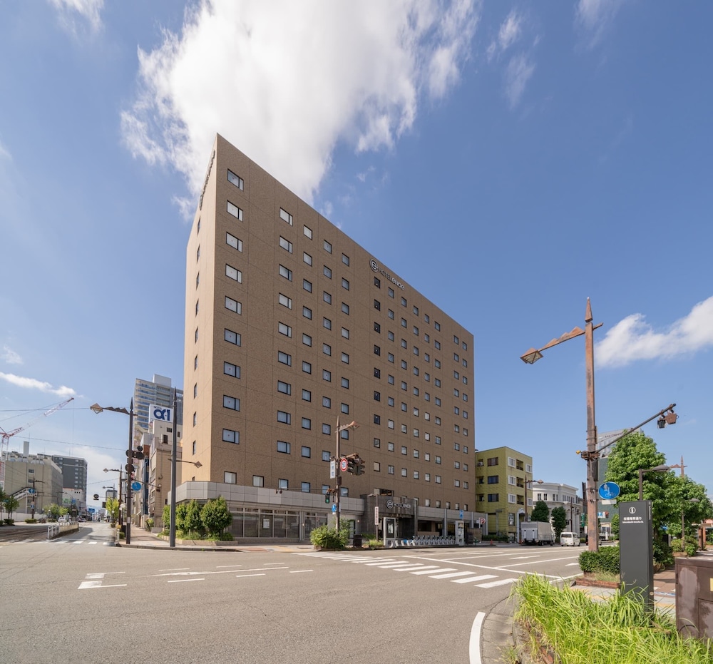 Hotel Enoe Toyama in Toyama, Japan