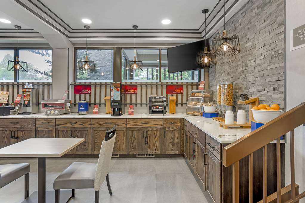 Best Western Plus Heritage Rail Inn Suites - photo 12