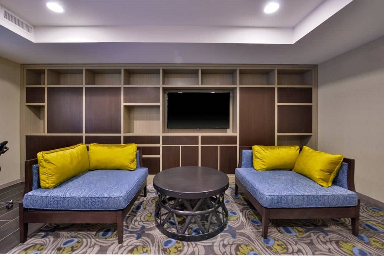 Holiday Inn New York JFK Airport Area - photo 24