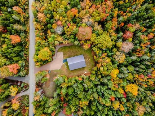 Newly Built Retreat In The Woods Near Acadia — Trenton