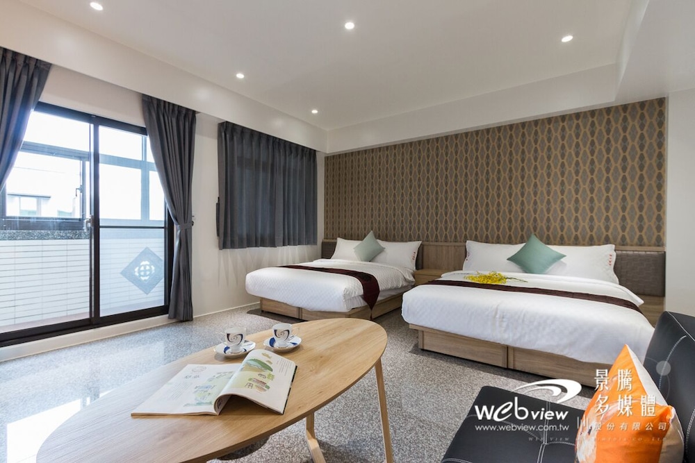 Play Inn - last minute hotel in Yilan