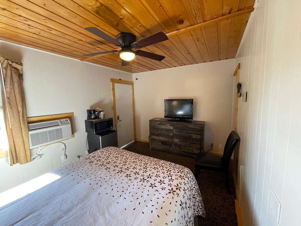 Estes Mountain Inn - photo 37